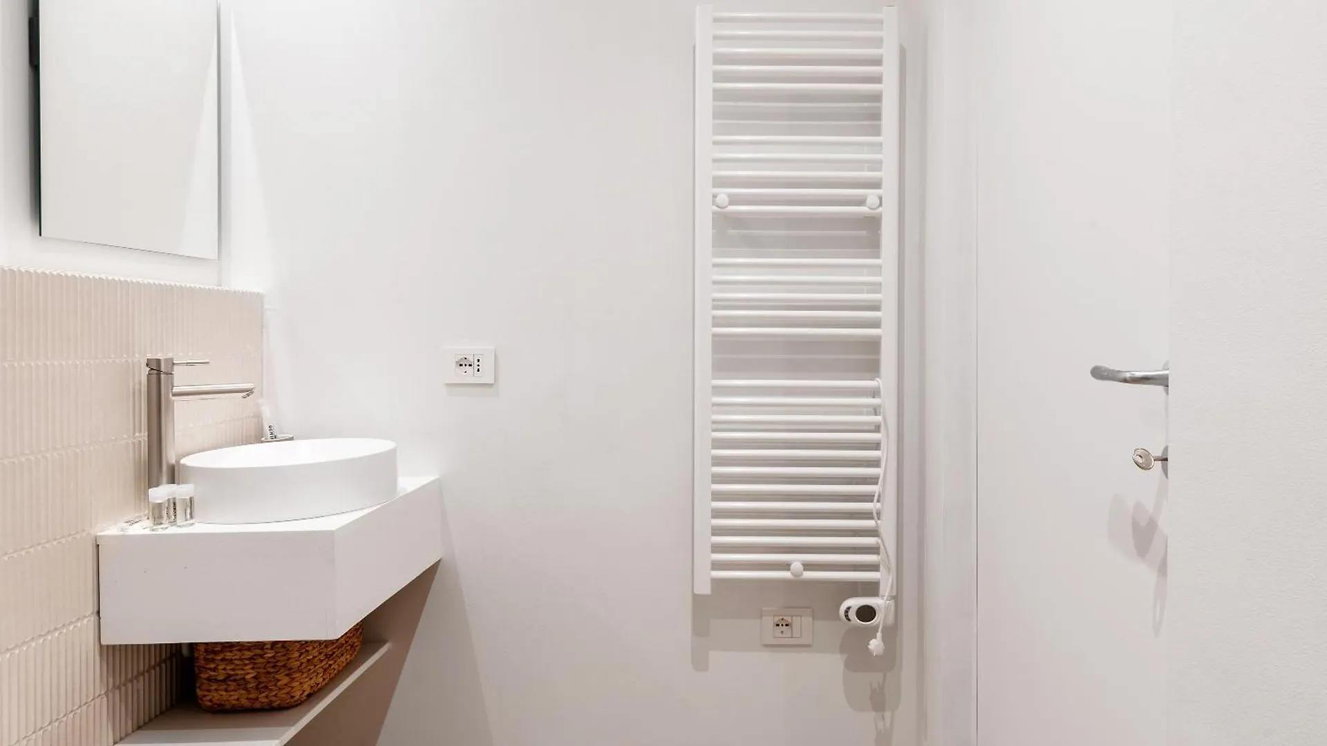 Easyhomes-City Centre Suites Μιλάνο Διαμέρισμα