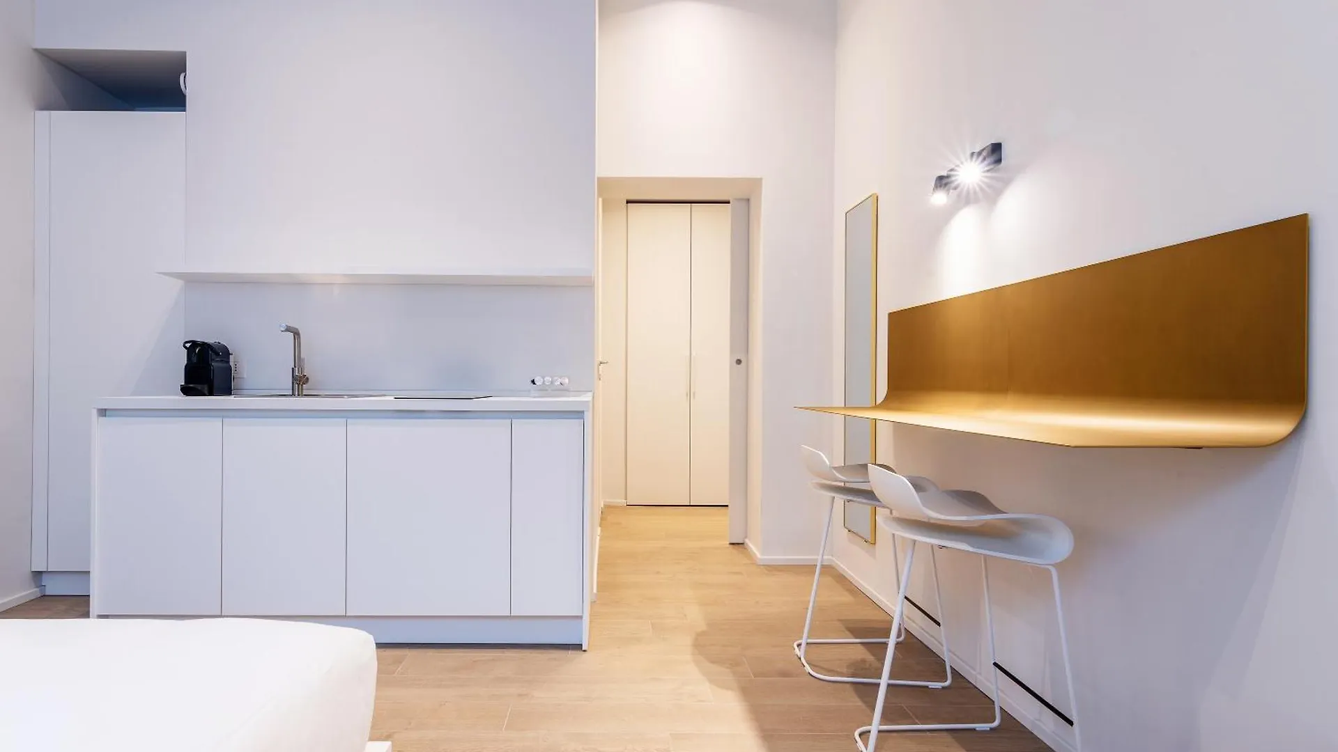 Easyhomes-City Centre Suites Milano Daire