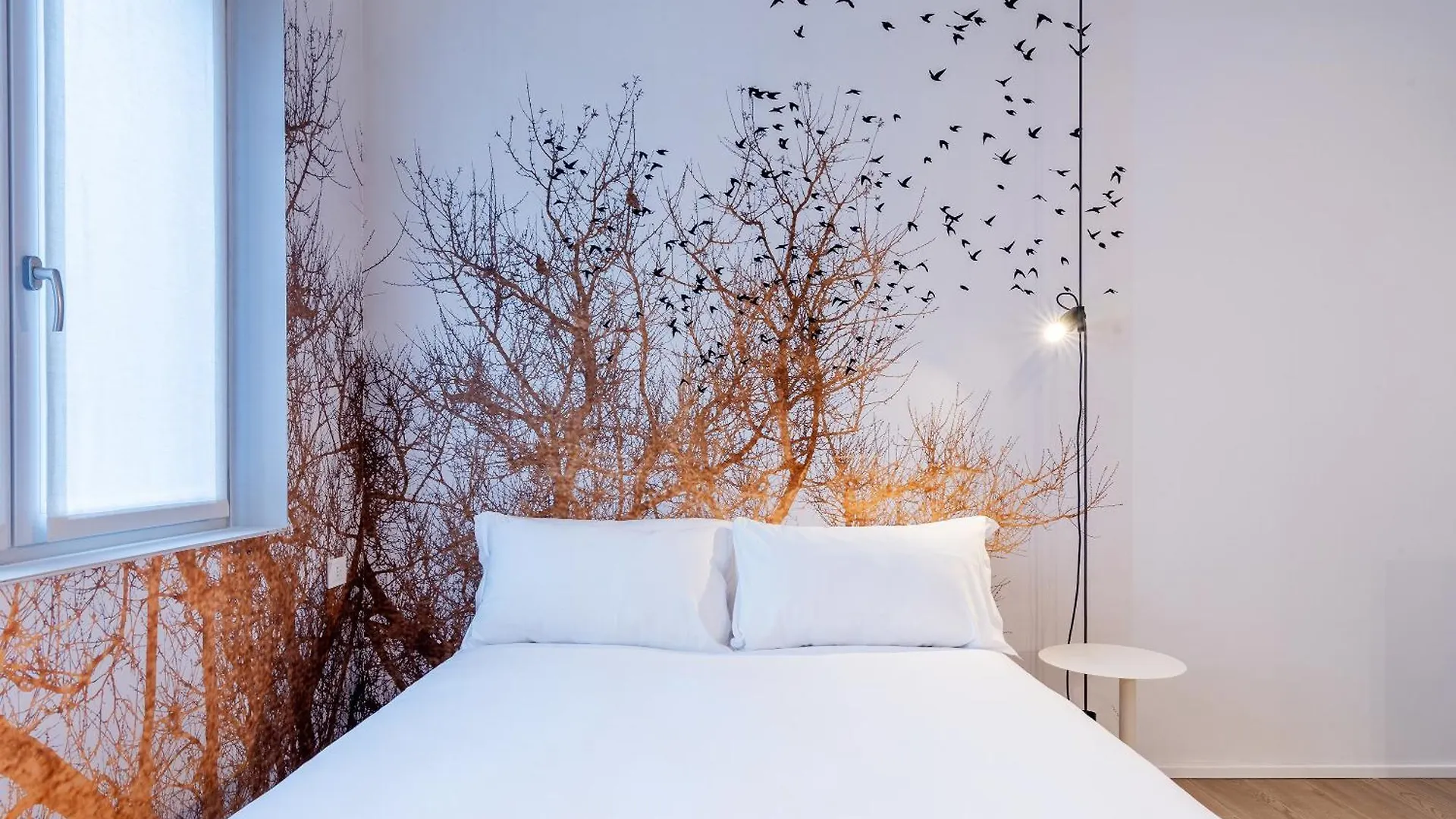 Easyhomes-City Centre Suites Milano 0*,