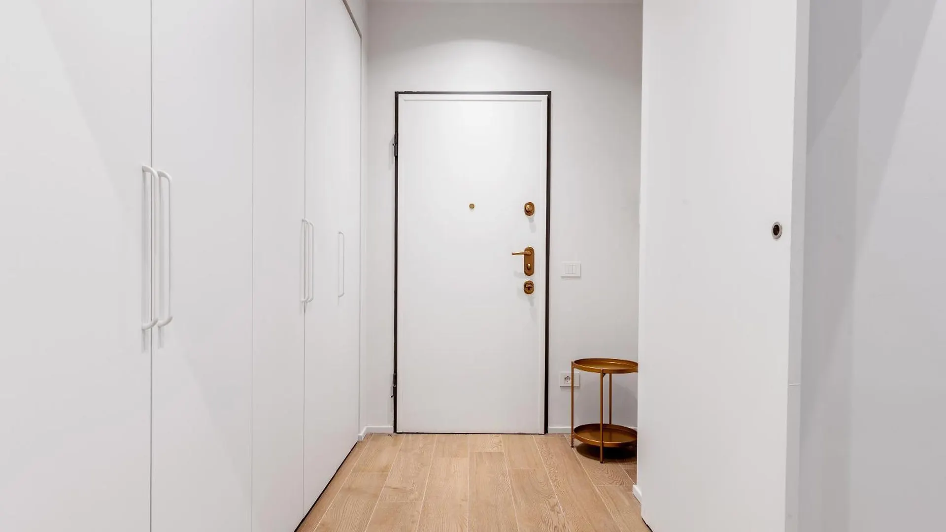 Easyhomes-City Centre Suites Milano Daire
