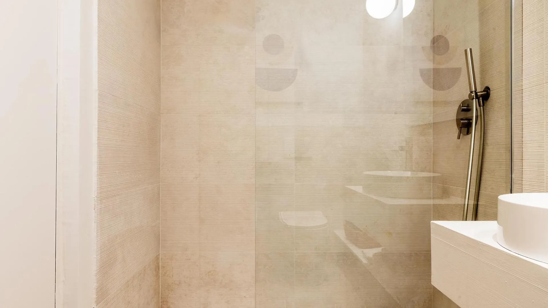 Daire Easyhomes-City Centre Suites Milano