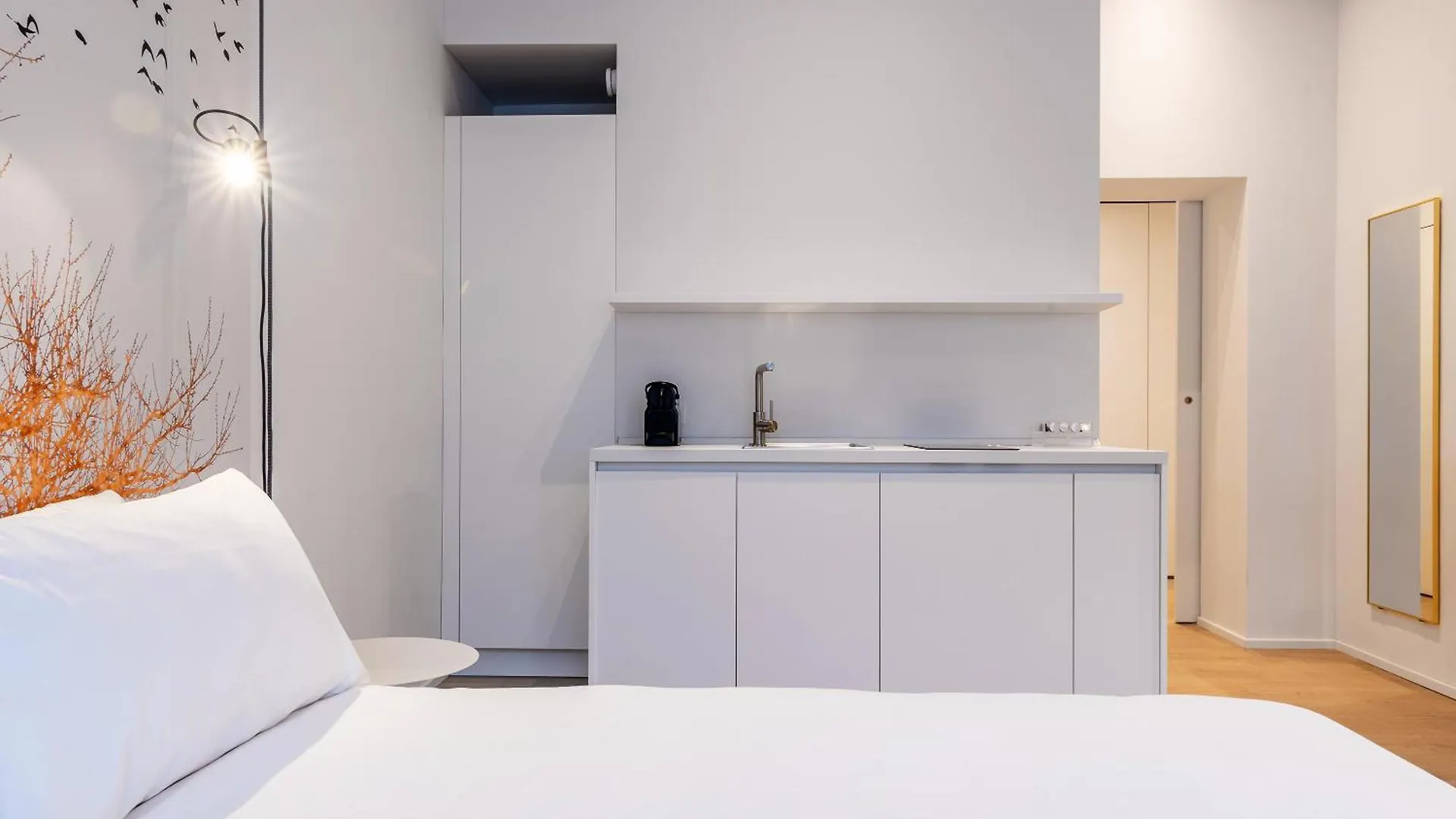 Easyhomes-City Centre Suites Милан